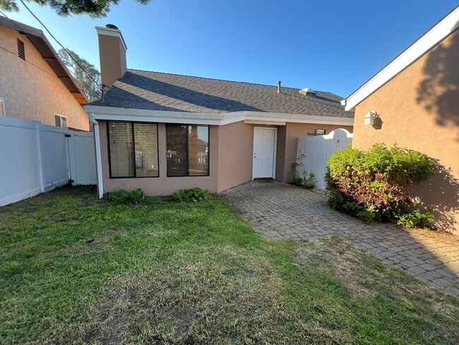 Primary Photo - 349 Mar Vista Dr