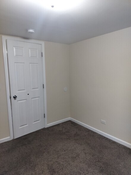 Primary Photo - 239 S Locust St