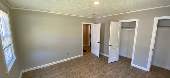 Building Photo - 46 Lafayette Dr