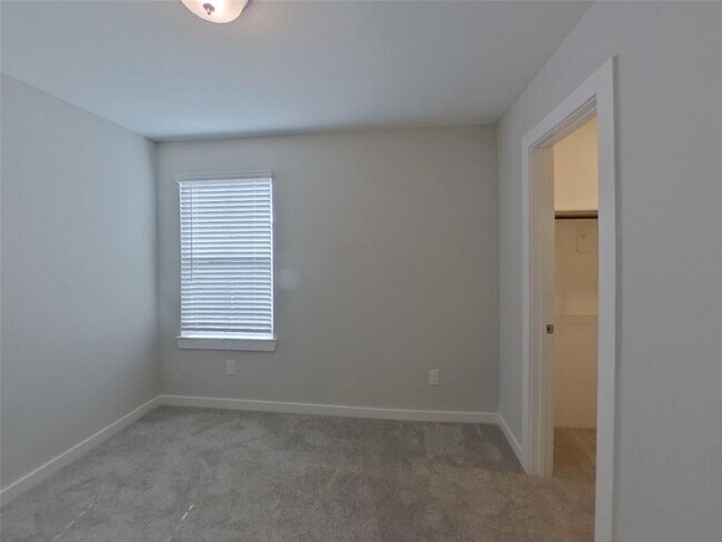 Building Photo - 22816 Terrazzo Dr