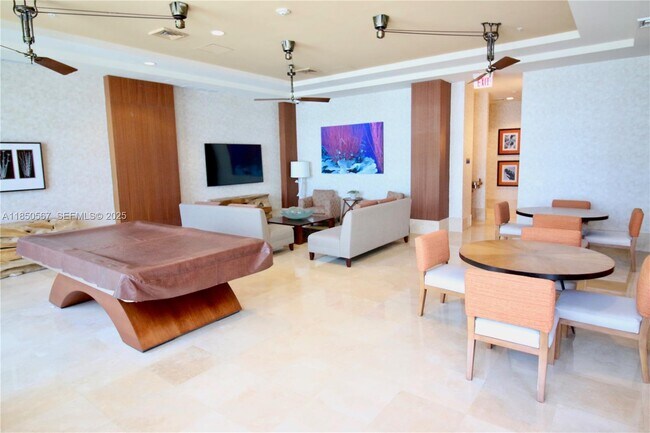 Building Photo - 1945 S Ocean Dr