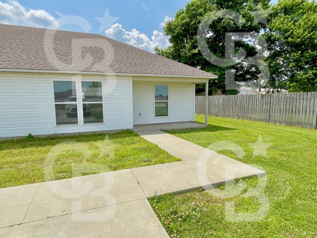 Primary Photo - 2 Bed / 1 Bath Duplex in Weiner, AR