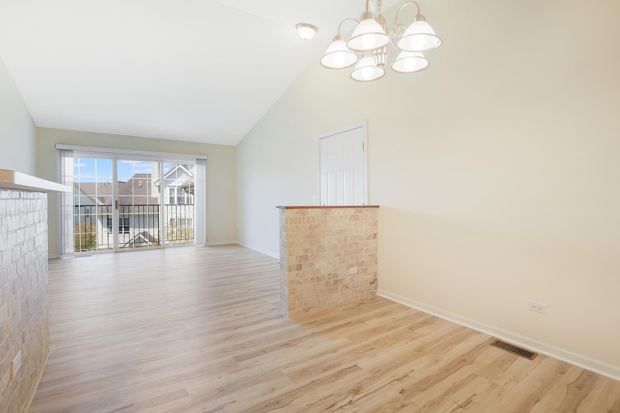 Building Photo - 670 Mill Cir