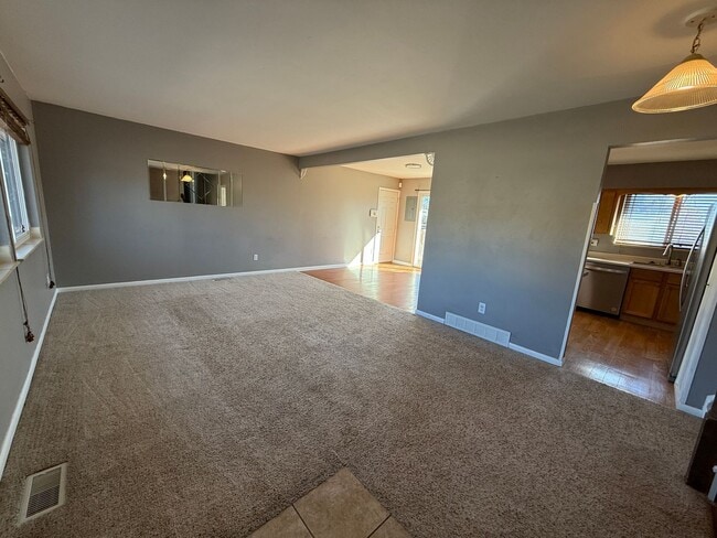 Building Photo - 3-bedroom, 3-bathroom single-family home close proximity to Peterson Space Force Base, Schriever ...