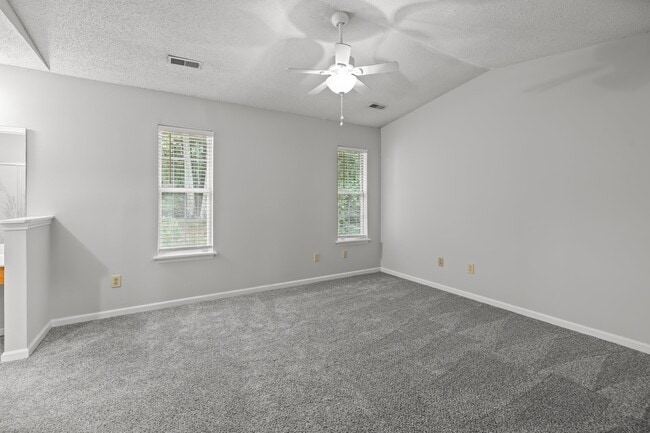 Building Photo - 8910 St Pierre Ln