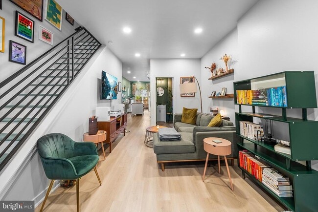 Building Photo - 5426 Irving St