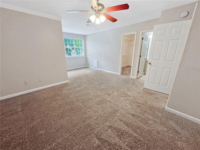 Building Photo - 6640 Saganaw Dr