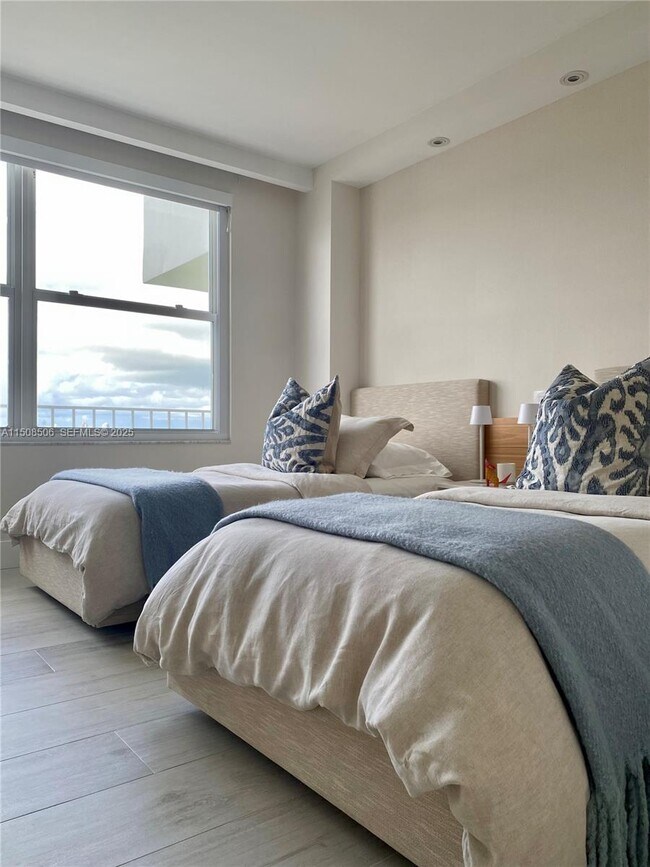 Building Photo - 199 Ocean Ln Dr