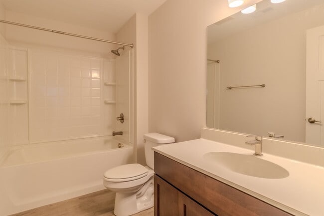 Building Photo - Trailside Condo-2 Bd 2.5 Bath