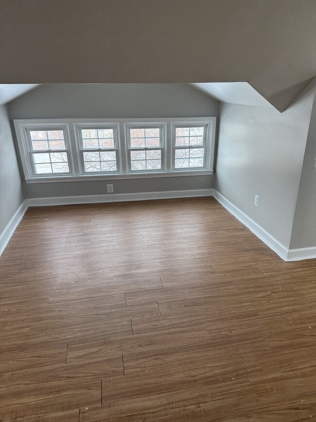 Building Photo - 209 Philip St