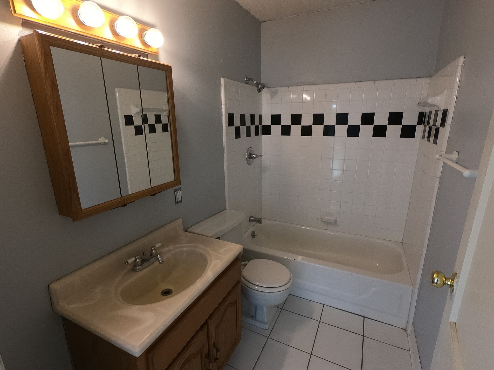 Bathroom - 228 Bonnie Ln