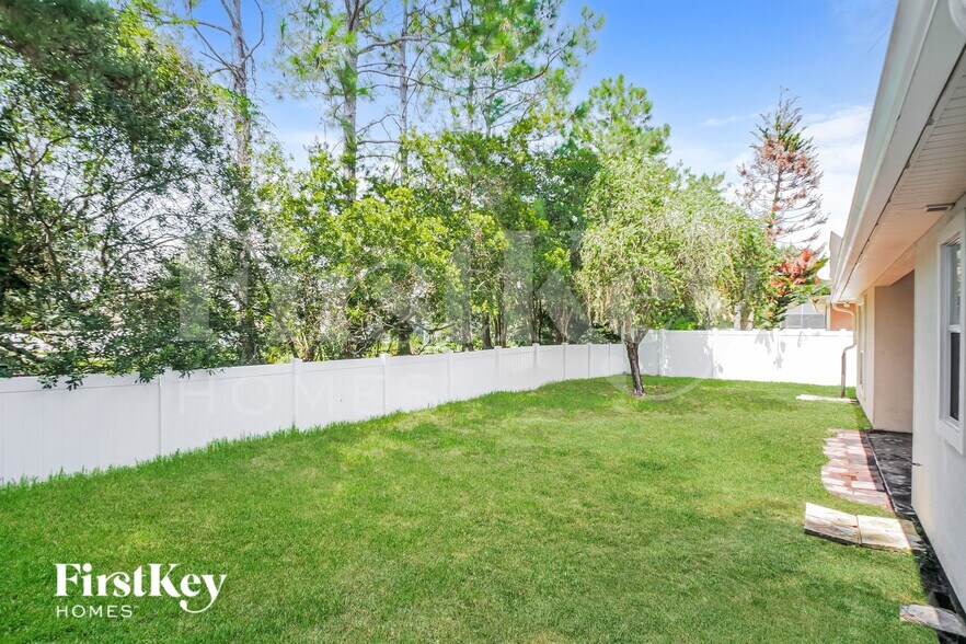 Building Photo - 664 Porta Rosa Circle