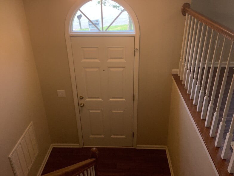 Building Photo - 3902 Hunt Chase Ct