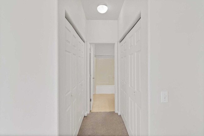 Building Photo - Modern 2-Bedroom, 2-Bath Condo in Grand Ju...