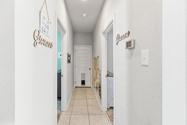 Building Photo - 241 El Dorado Rd