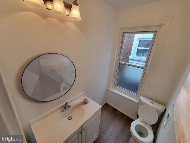 Building Photo - 244 N Felton St