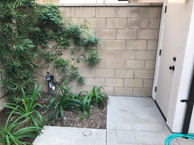 Building Photo - 117 Strawberry Grove