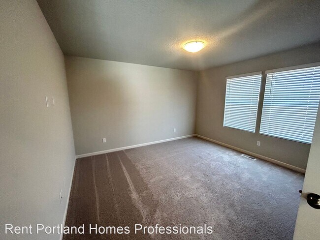 Building Photo - 4 br, 2.5 bath House - 31482 NW Turel Drive