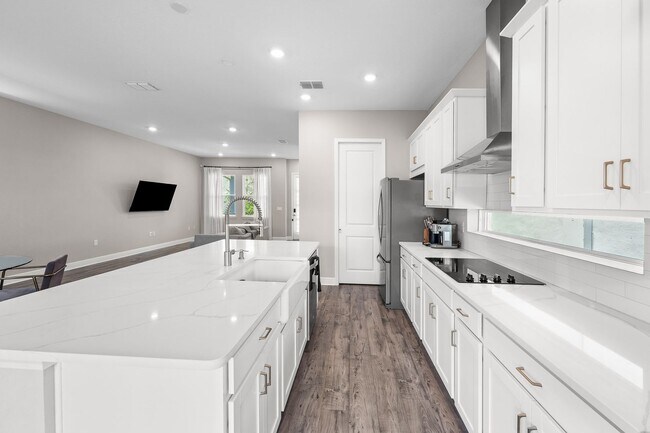 Building Photo - Barely Living in Single Family 3bed/2bath/2-car garage in Lake Nona