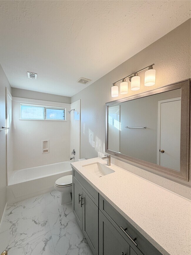 Building Photo - 5730 Landon Creek Ln