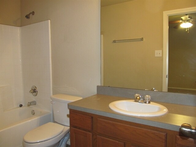 Building Photo - 12215 Turchin Dr