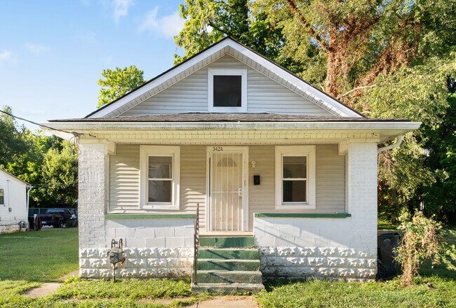Primary Photo - 3424 Hale Ave