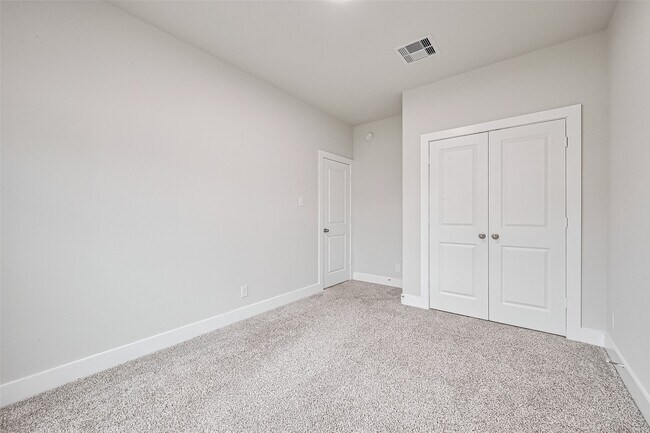 Building Photo - 200 Catalina Cove Dr