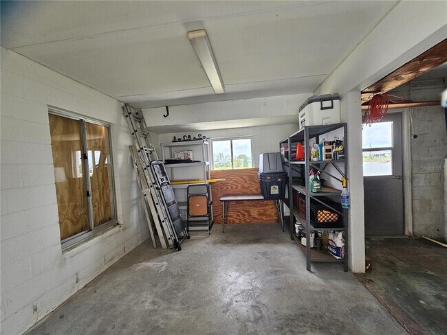 Building Photo - 1703 Amhurst Cir