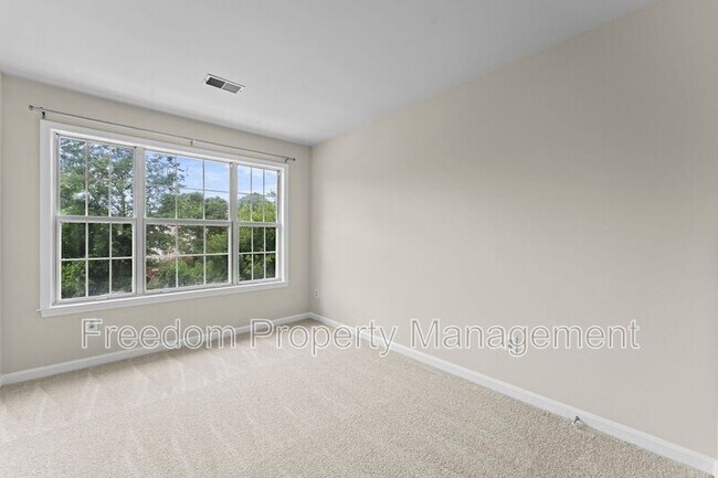 Building Photo - 8644 Sanderling Dr