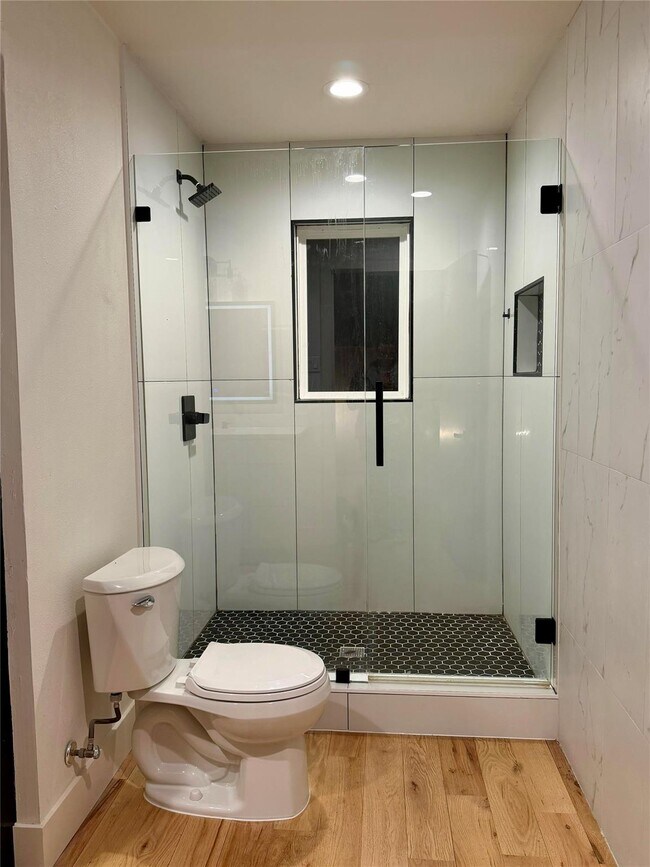 Building Photo - 7806 Rolling Acres Dr