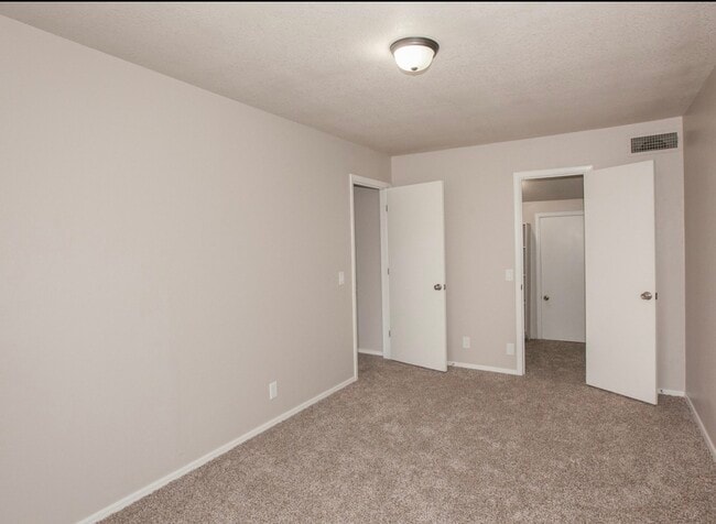 Building Photo - 3383 S 141st E Ave