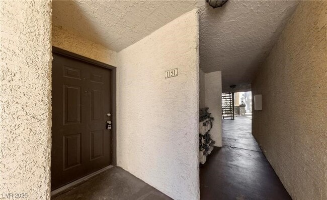 Building Photo - 2200 S Fort Apache Rd