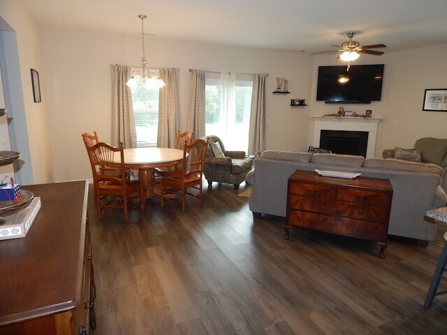 Building Photo - 229 Carvel Trl