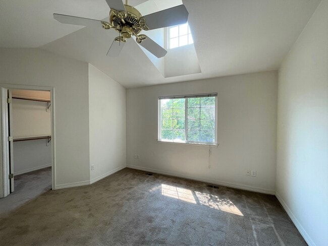 Building Photo - 1212 S Emery St