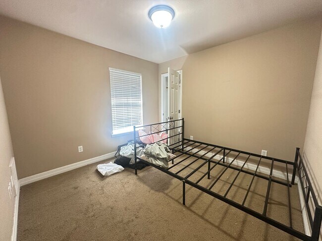 Building Photo - RIVERBROOKE-GATED COMMUNITY NEAR LSUS COLLEGE