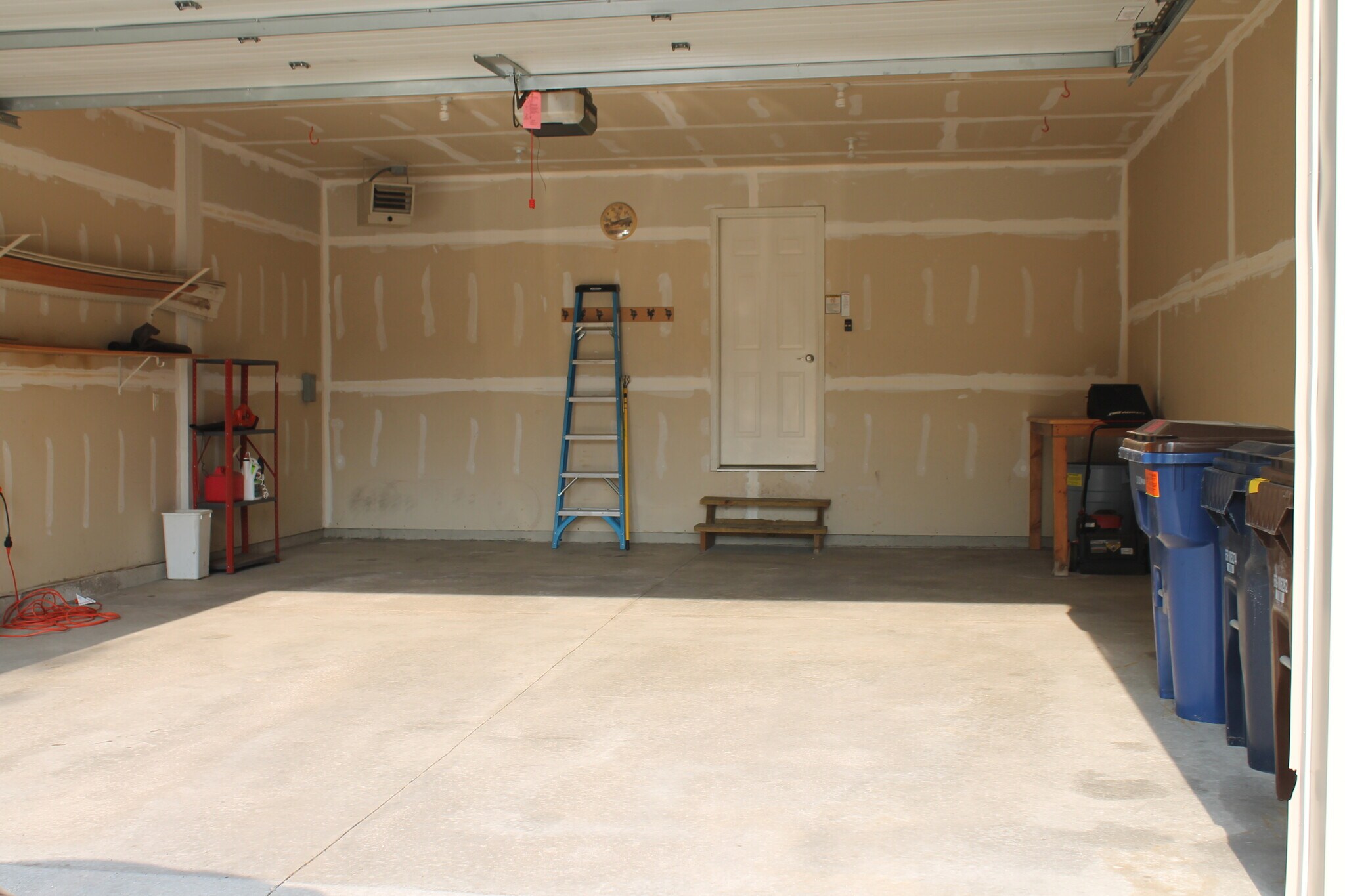 Building Photo - 1025 Kristy Ln