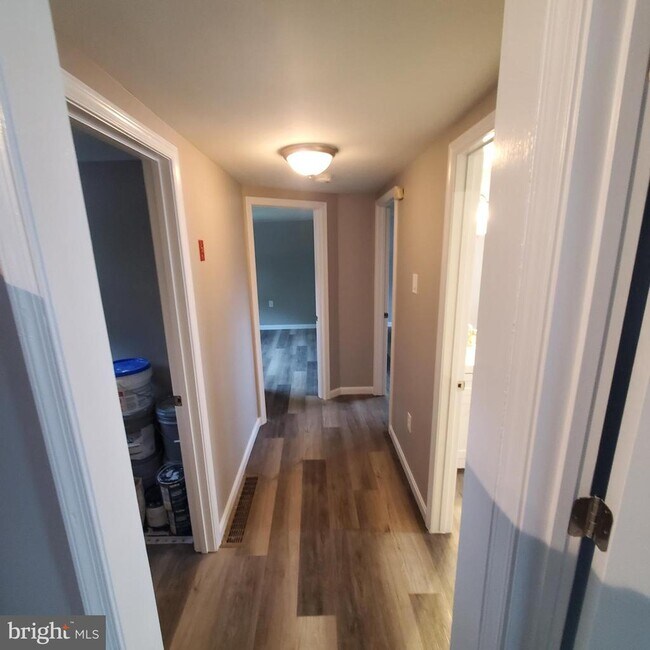 Building Photo - 12512 Stone Bridge Dr