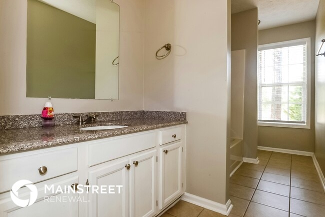 Building Photo - 861 Bristol Way