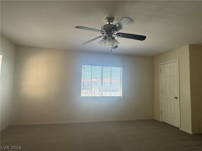 Building Photo - 7512 Jacaranda Leaf St