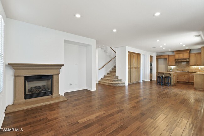 Building Photo - 4659 Cielo Cir
