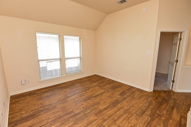 Building Photo - 1806 Chasewood Dr