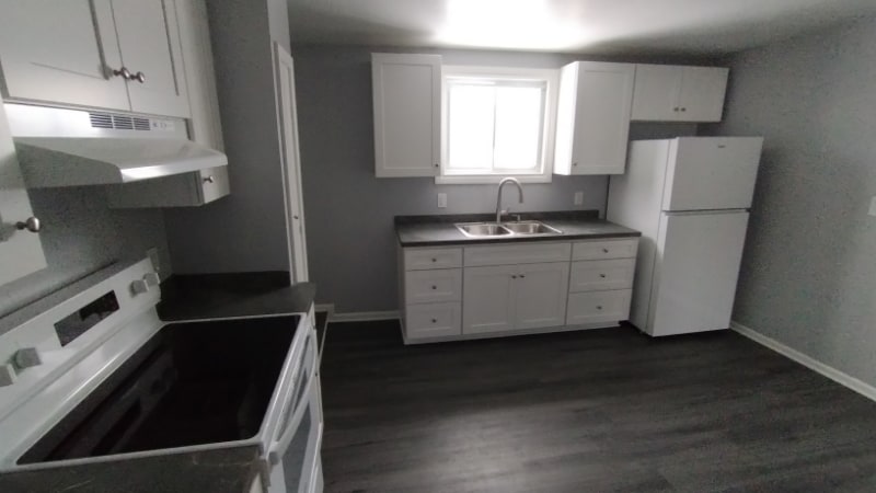 Building Photo - 57 Kirby Ave