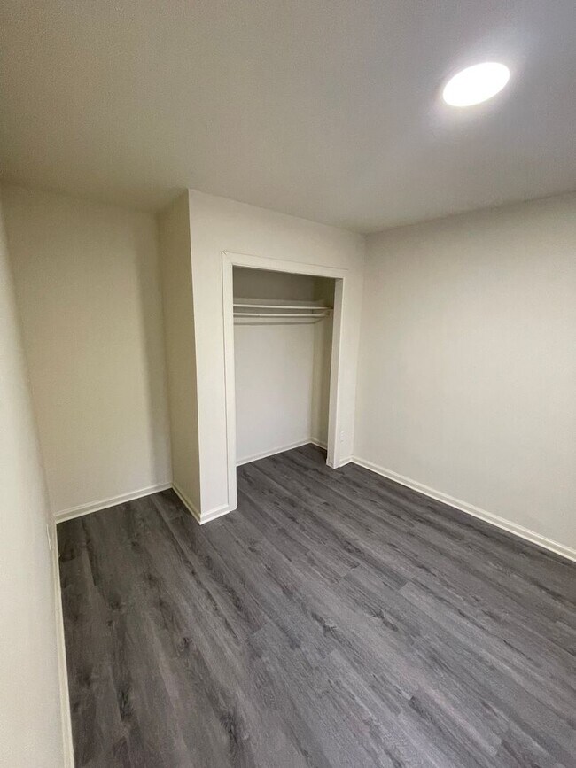 Building Photo - Four Bedroom House For Rent