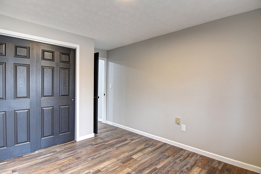 Building Photo - 1204 S Main St