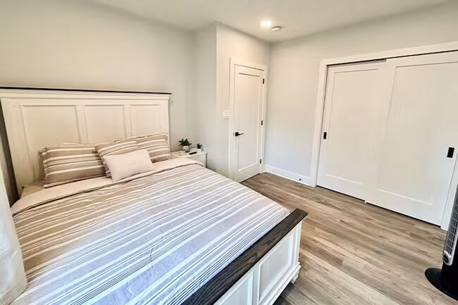 Building Photo - Yale Ave,LLC