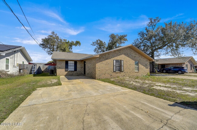 Building Photo - 5119 Marla Dr