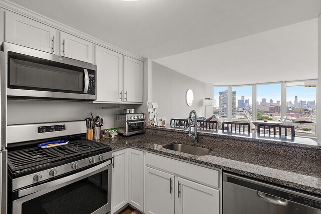 Building Photo - 250 E Harbortown Dr