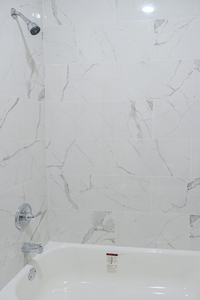 Building Photo - 129 W Church St