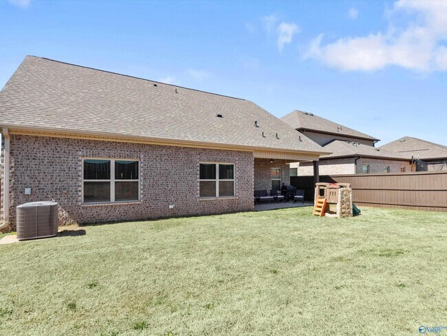 Building Photo - 209 Allegro Cir