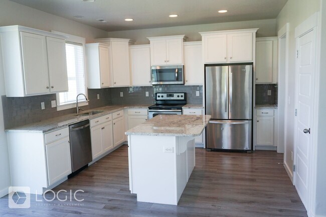 Building Photo - 15180 Gunpowder Ct